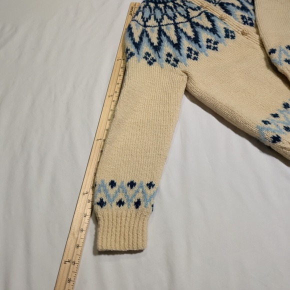 Vintage Finnwear 100% Wool Fair Isle Cardigan Sweater Womens Size M Nordic Knit - Picture 6 of 10